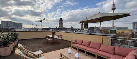 Luxury Loft | Terrace/patio