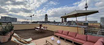 The Charming by Curt Suites