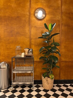 Cafe - The Charming by Curt Suites (Berlin)