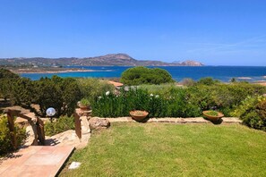 Property grounds - Sea view apartment 150m from the beach (Olbia)