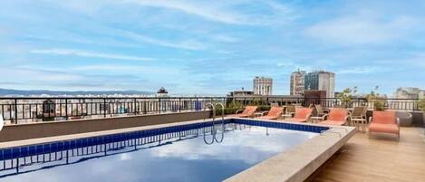 Basic Studio | Pool | Outdoor pool