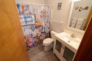 Bathroom - OS629- Oceanside, Corolla, Sunday Check In, Pet Friendly! (Corolla)