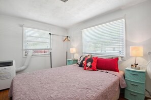 1 habitación, wifi y ropa de cama