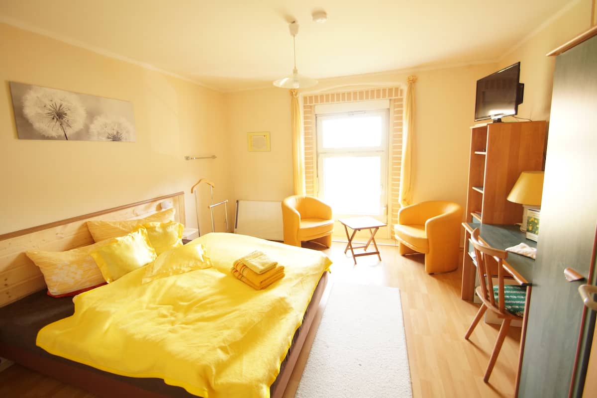 Standard Room | 1 bedroom, individually decorated, desk, laptop workspace