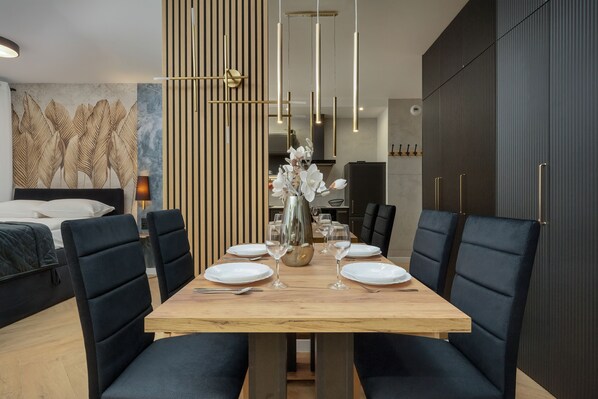Appartement, 1 chambre, balcon | Salle de séjour