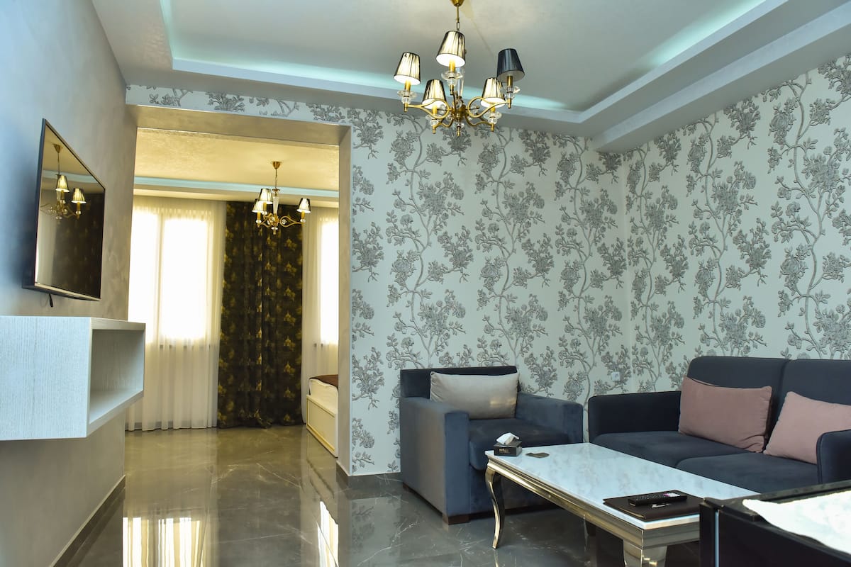 Superior Suite | 1 bedroom, premium bedding, Tempur-Pedic beds, minibar