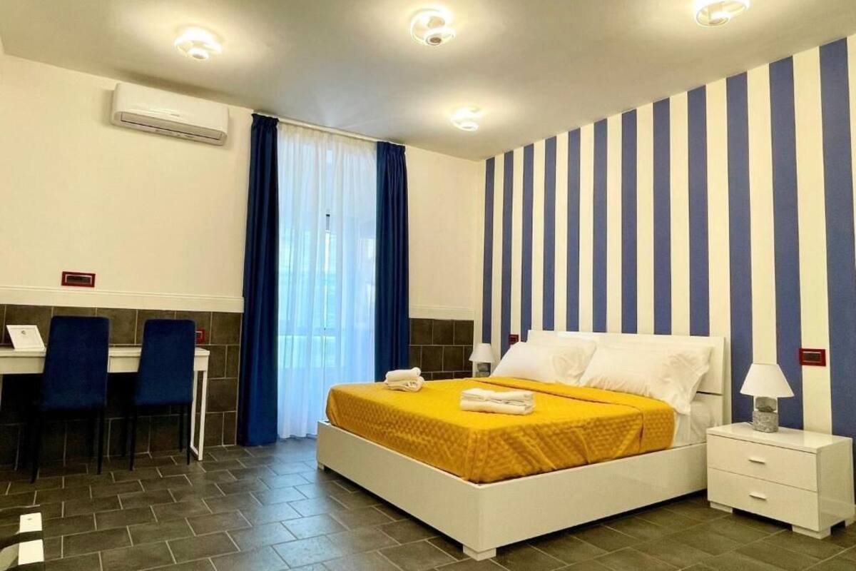 Quarto luxo | 2 quartos, cofres nos quartos, escrivaninha