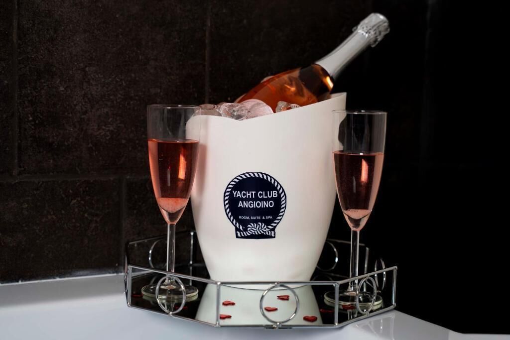 Foto - Yacht Club Angioino