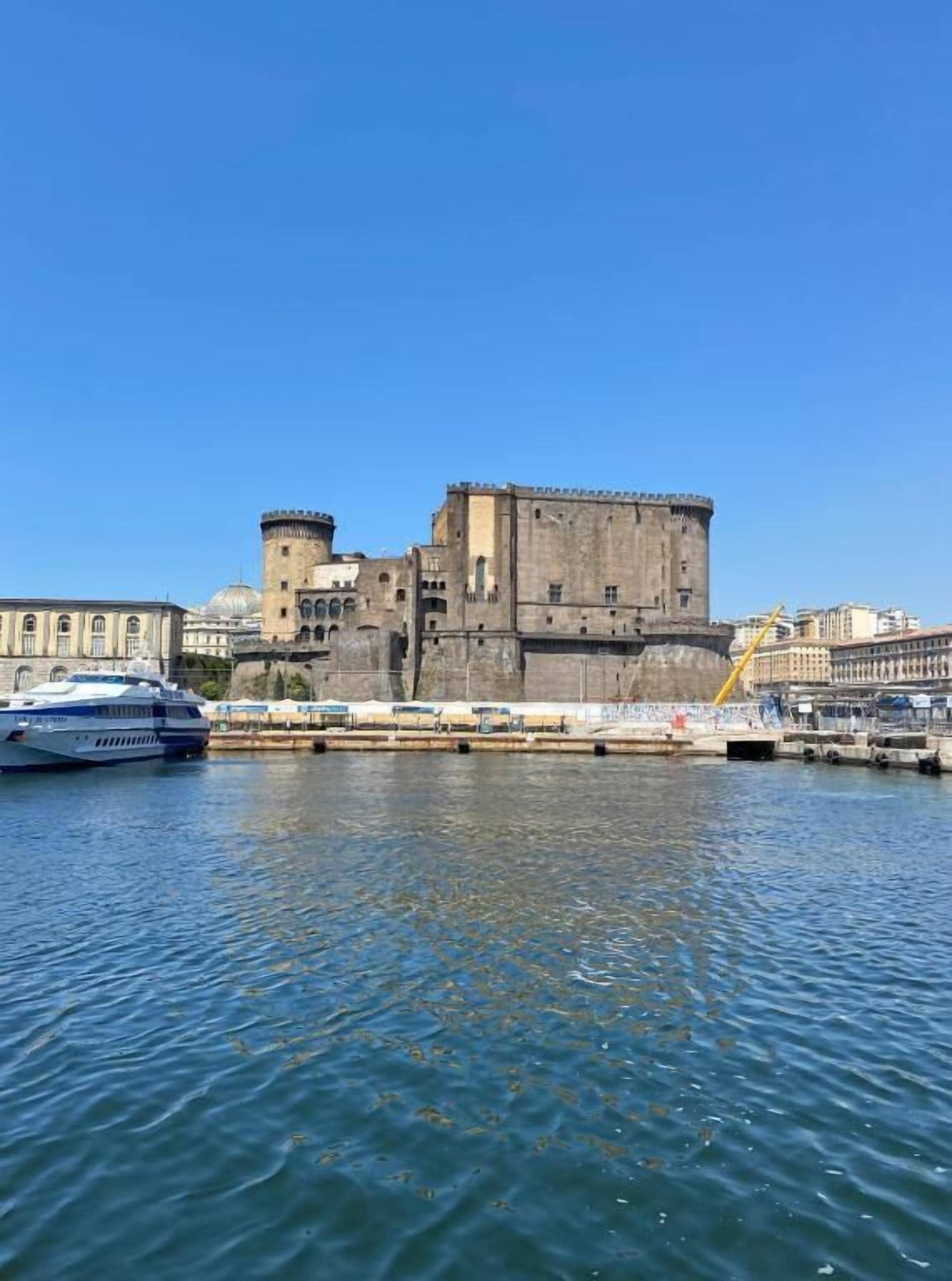 Foto - Yacht Club Angioino