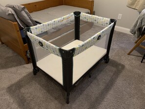 3 bedrooms, iron/ironing board, travel cot, WiFi