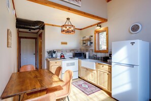 House (1 Bedroom) | Interior