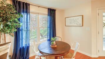 Nhà (3 Bedrooms) | Nội thất