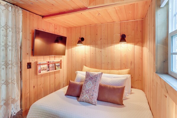 House (1 Bedroom) | Interior