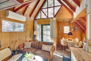 House (1 Bedroom) | Interior