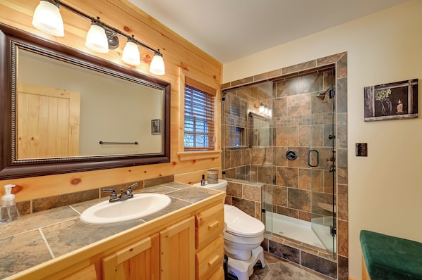 House (3 Bedrooms) | Interior - On-site Waterfall! Cabin Near Blue Ridge Pkwy (Ennice)