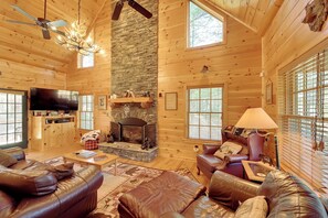 Interior - Ennice Cabin w/ Waterfall: Near Blue Ridge Pkwy! (Ennice)