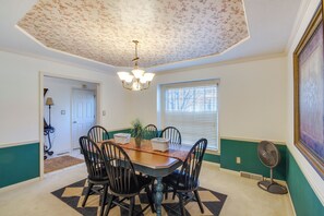 House (4 Bedrooms) | Interior
