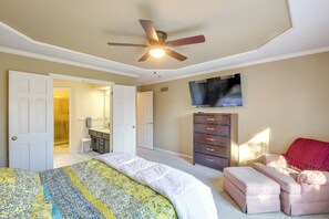 House (4 Bedrooms) | Interior - Overland Park Family Home w/ Game Room & Backyard! (Overland Park)