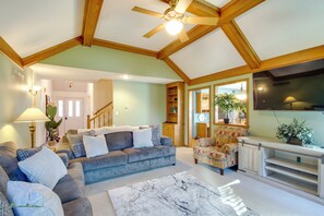 House (4 Bedrooms) | Interior