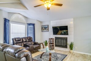 House (3 Bedrooms) | Interior - 20 Mi to Dtwn El Paso: Pet-friendly Retreat! (El Paso)