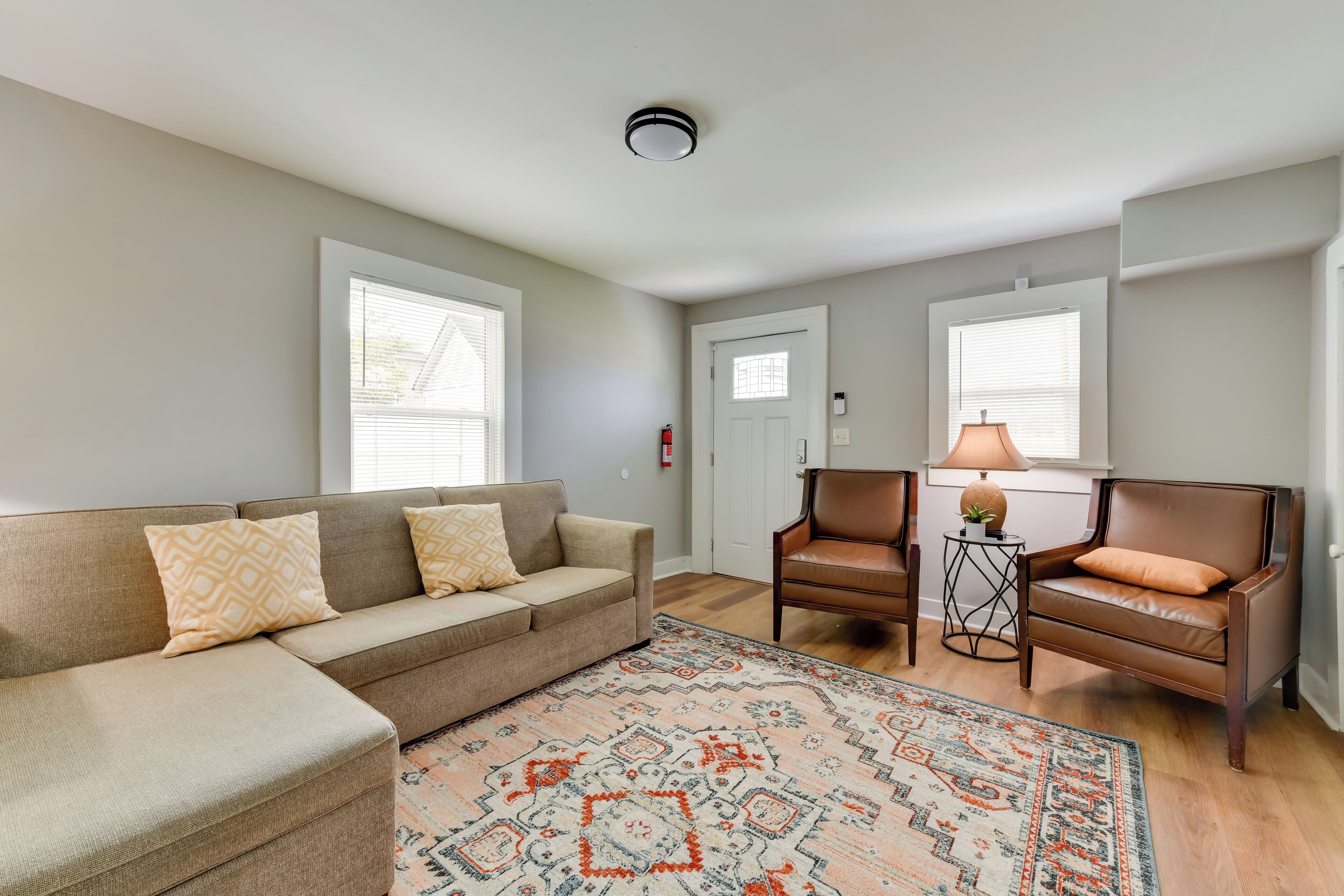 House (2 Bedrooms) | Interior