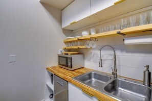 House (1 Bedroom) | Interior