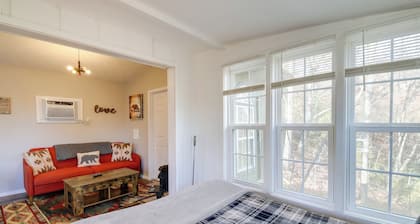 Cozy Hope Cabin Vacation Rental in Cosby w/ View