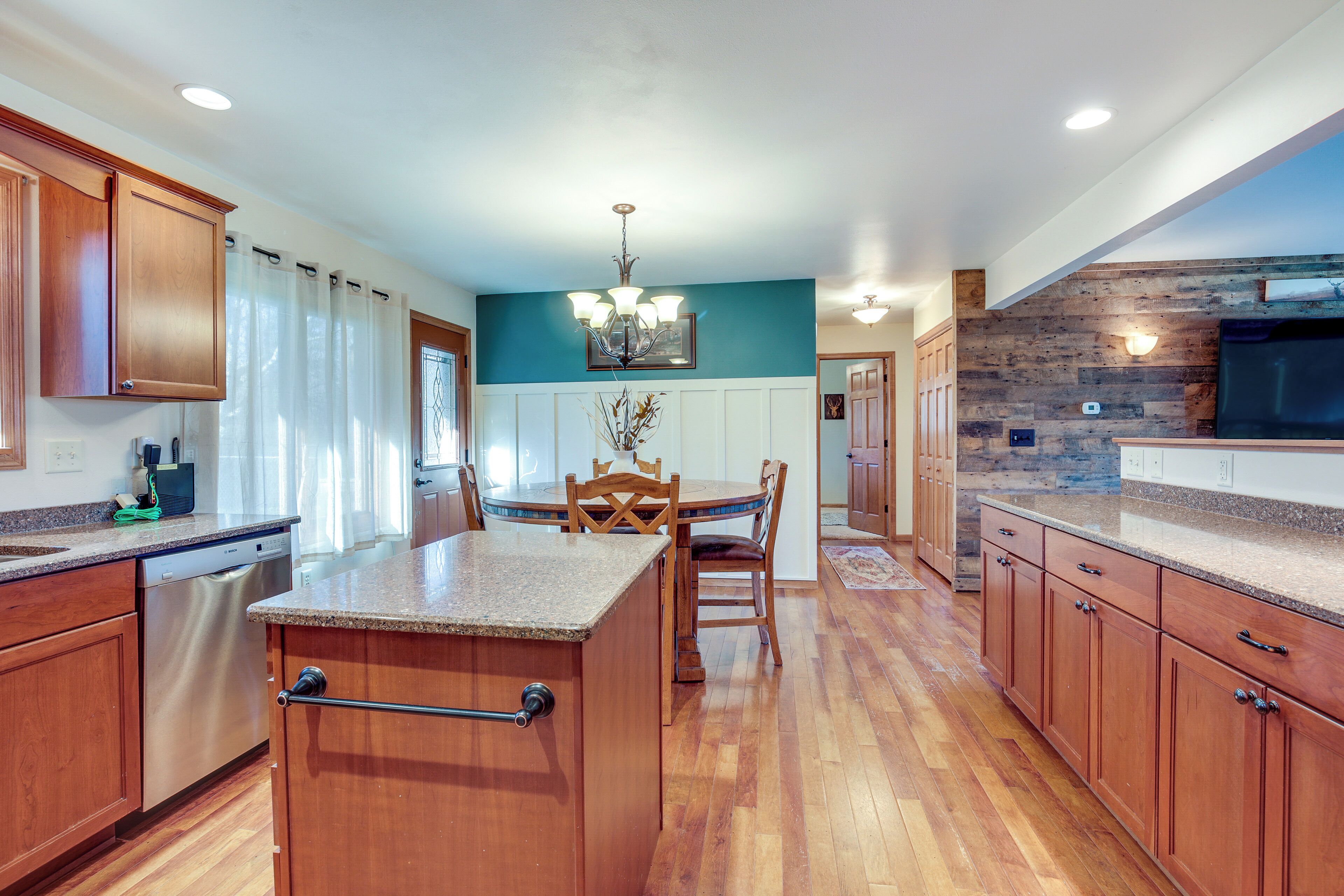 المنشأة من الداخل