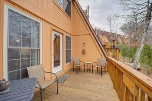 Apartment (3 Bedrooms) | Interior - Beech Mountain Condo w/ Community Pool & Game Room (Banner Elk)