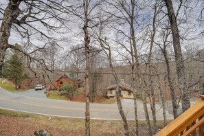 Apartment (3 Bedrooms) | Interior - Beech Mountain Condo w/ Community Pool & Game Room (Banner Elk)