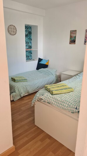 5 chambres, fer et planche à repasser, Wi-Fi, literie fournie