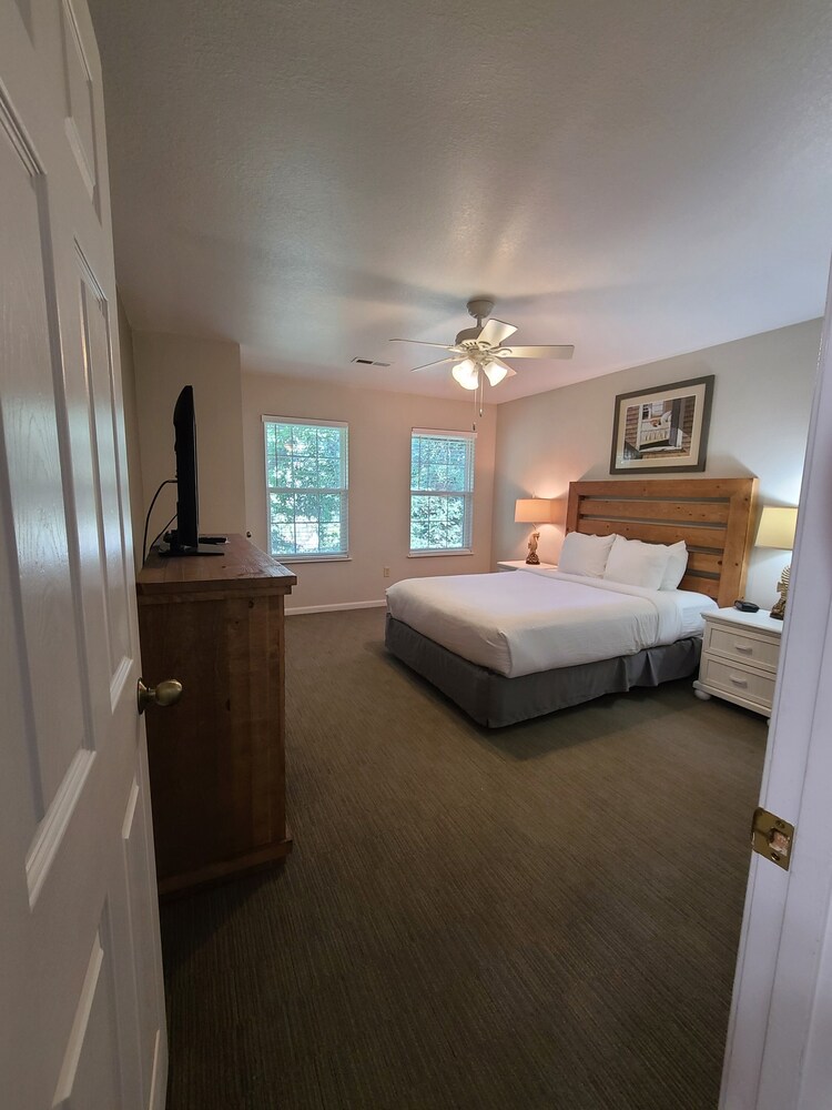 Kitty Hawk Condo only available week 33 of 2024 Kitty Hawk Vrbo