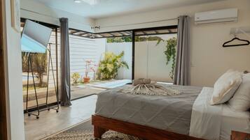 2 makuuhuonetta, silitysrauta/-lauta, ilmainen Wi-Fi, vuodevaatteet