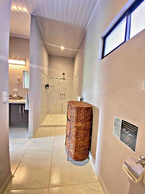 Hair dryer, towels