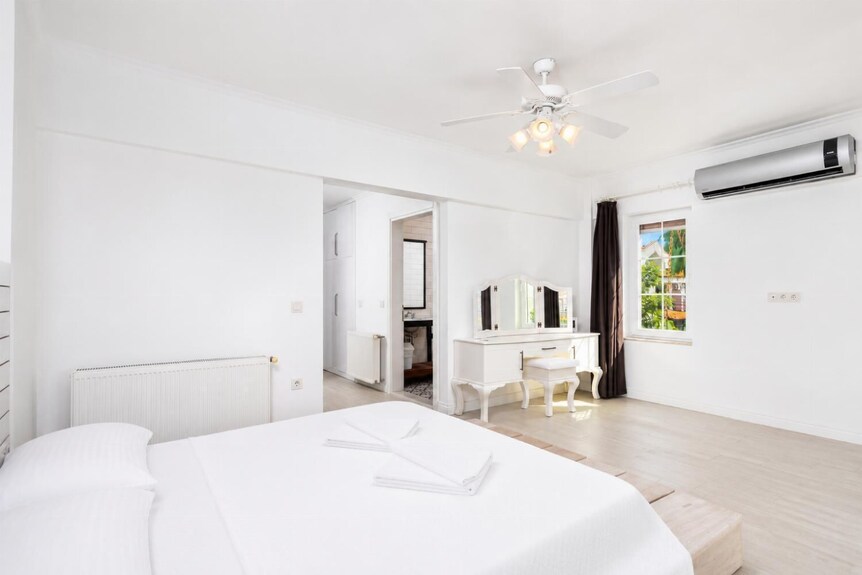 Villa Crystal - Four Bedroom Villa, Sleeps 8 - Dalyan