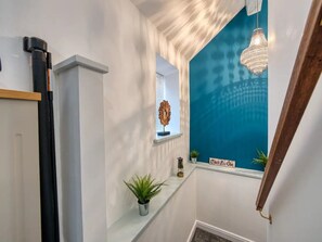 Interior - Stylish Bakewell Cottage with Free Parking - Pass the Keys (Bakewell)