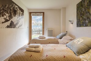 3 bedrooms, free WiFi, bed sheets - Les Terrasses Spacious, Central 3 Bedroom Apartment (Chamonix-Mont-Blanc)