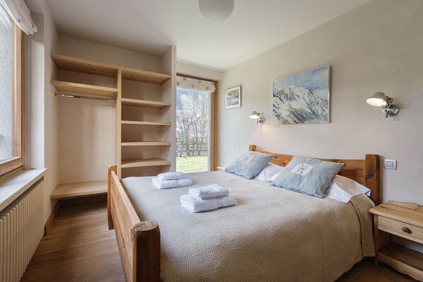 3 chambres, accès au Wi-Fi (inclus), literie fournie