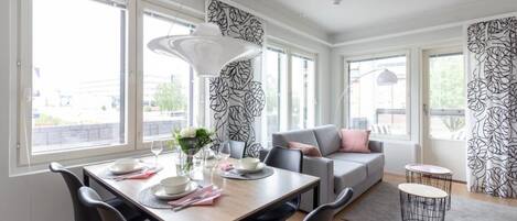 تناول الطعام