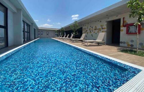 Departamento Moderno Estratégicamente Ubicado con Piscina