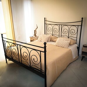 1 makuuhuone, silitysrauta/-lauta, ilmainen Wi-Fi, vuodevaatteet