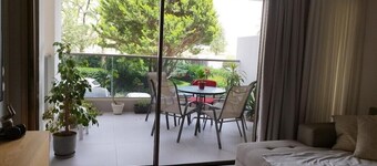 Be our guest in our apartment, and get a private room. toilet, and bathroom