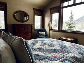 5 bedrooms, desk, iron/ironing board, WiFi - Ski-In/Out 5 BR House at Copper Mtn (Frisco)