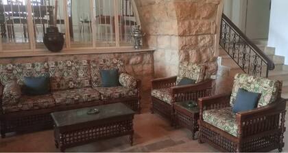 Beit Nemer Chemlan Arch house private garden sunset valley view 24/7 Electricity