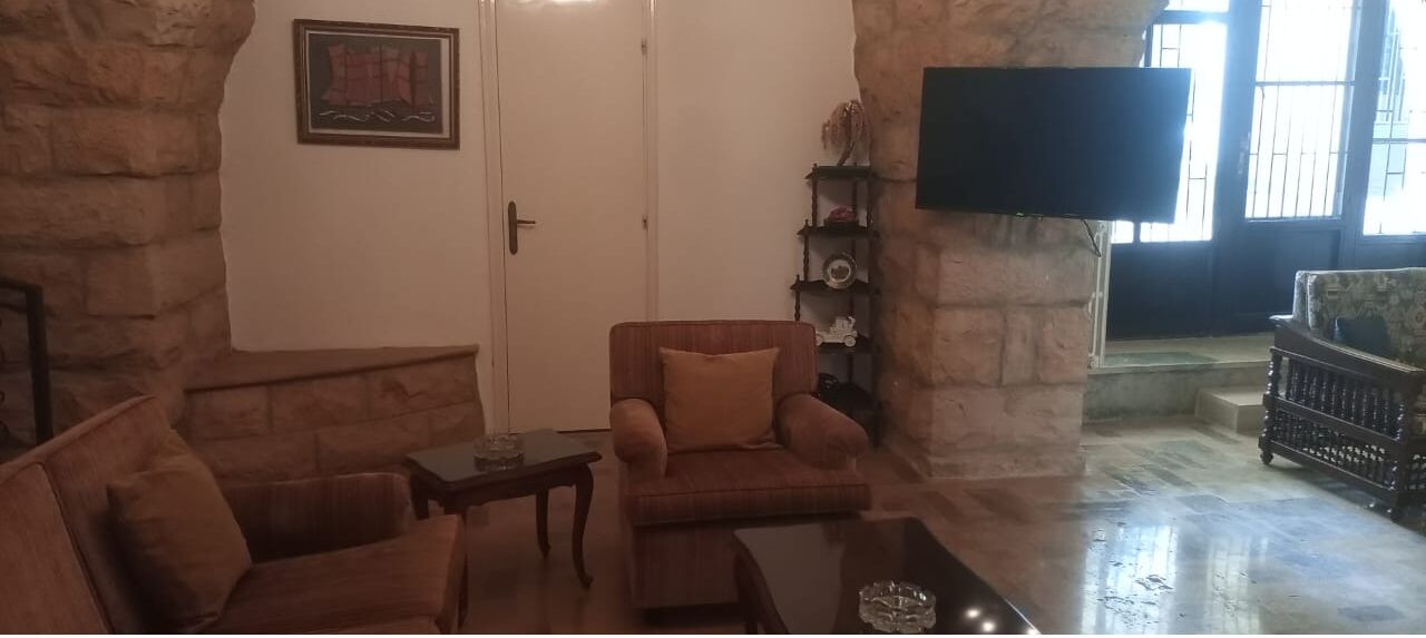 المنشأة من الداخل