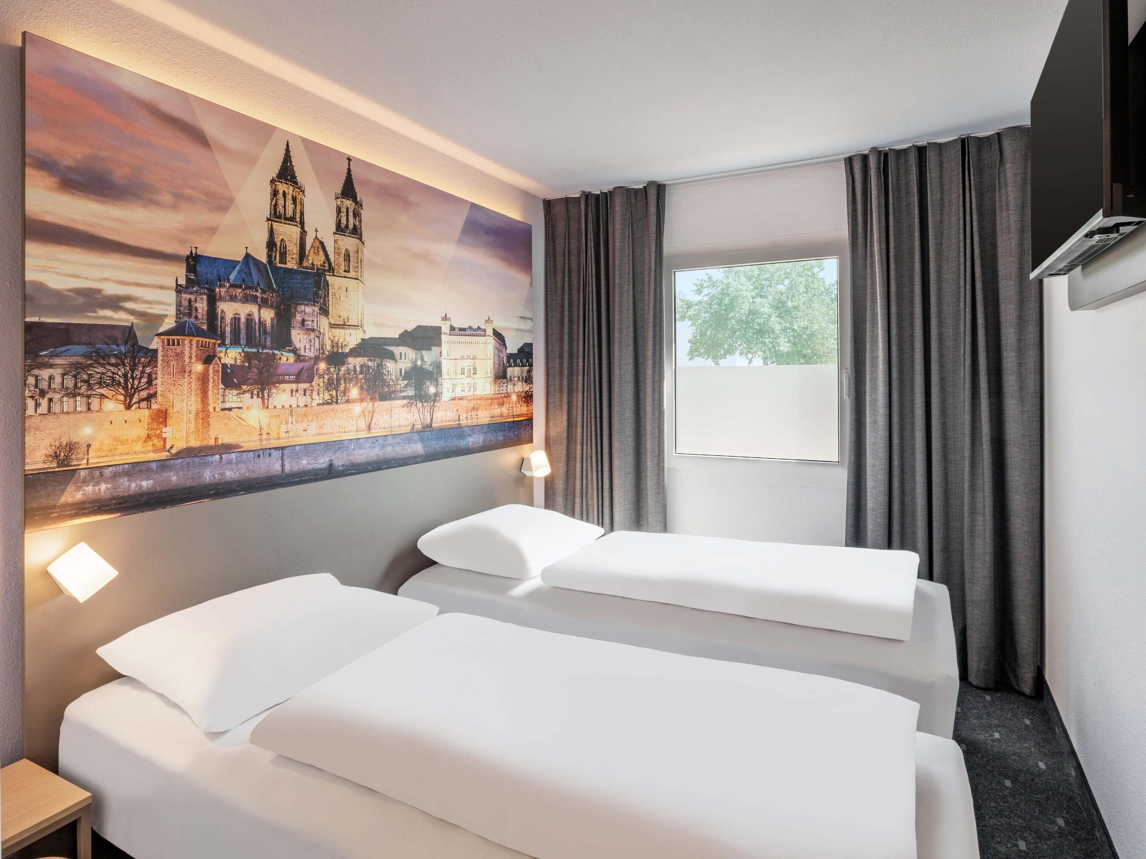 雙床房 | 書桌、隔音、免費無線上網