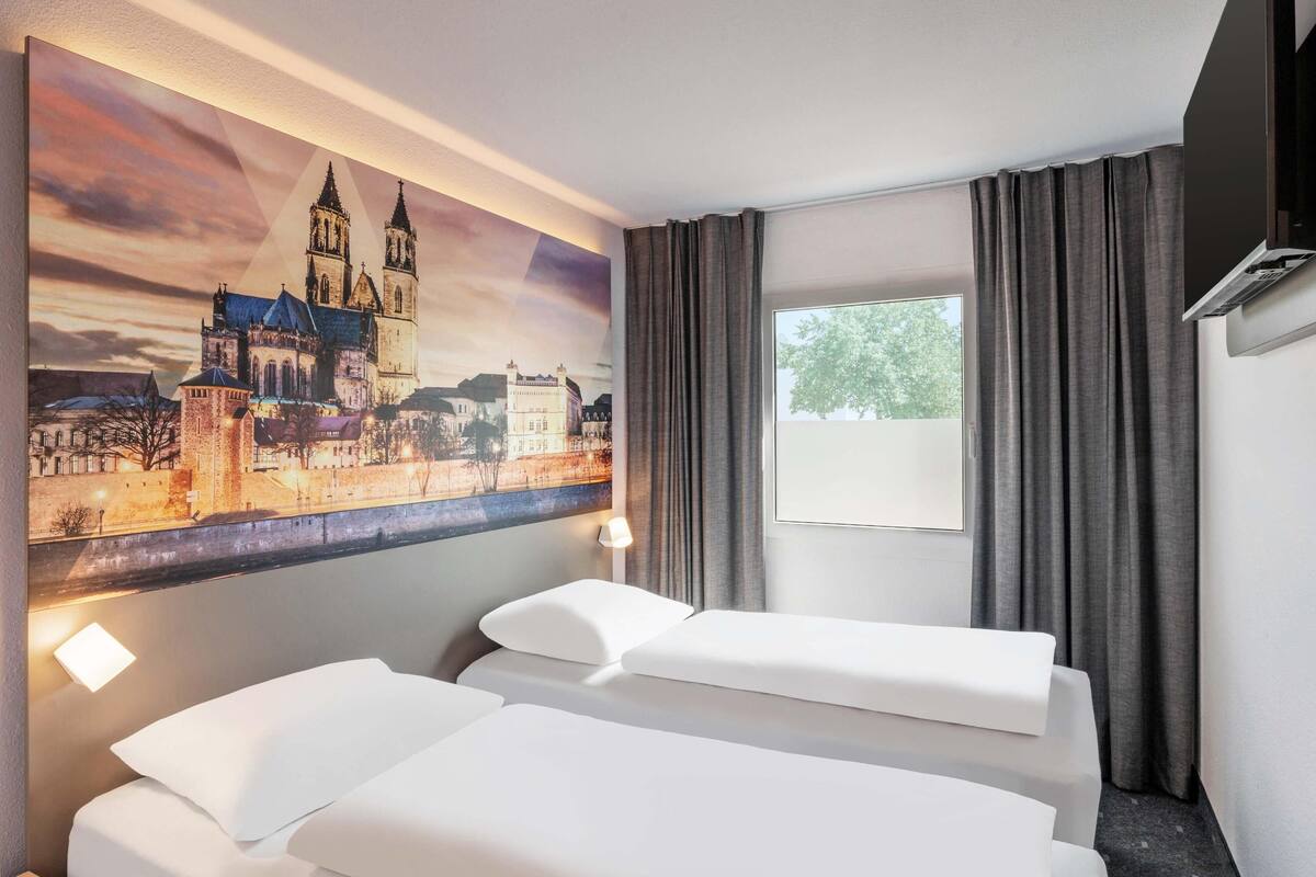 Twin Room | Desk, soundproofing, free WiFi