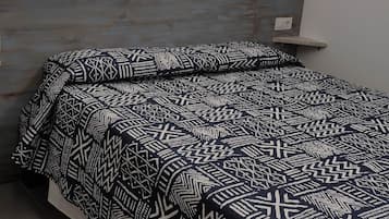 2 habitaciones, cuna de viaje, wifi gratis y ropa de cama