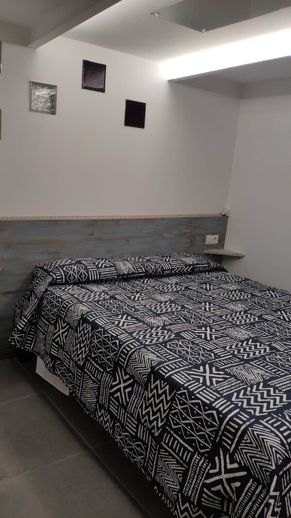 2 habitaciones, cuna de viaje, wifi gratis y ropa de cama 