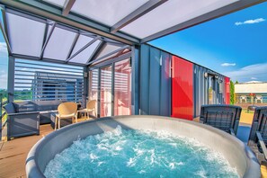 尊爵木屋 | 低過敏寢具、記憶床墊、獨特裝潢、布置獨特